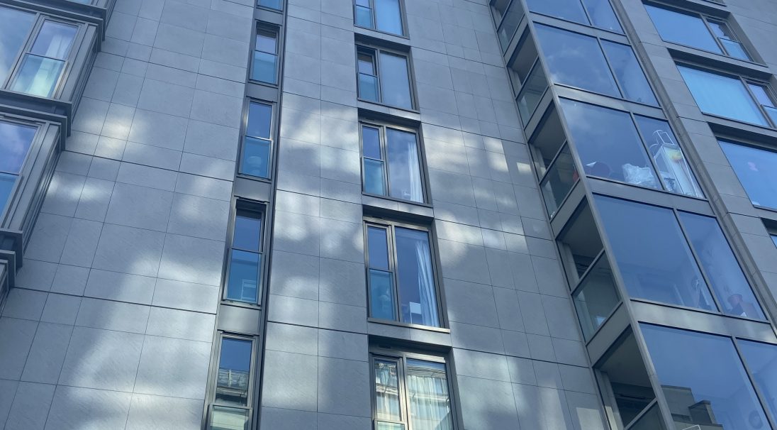 Location: Tottenham (UK), 
Architects: RM_A, 
Construction type: new build, 
Installation system: wall cladding with backing structure (CWB), grooved and anchor panels, 
Product: SMOOTH & RIVEN
