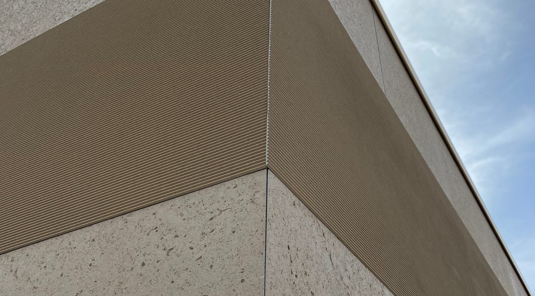 Location: Marseille (FR), 
Architects: Rigal & Bargas Architects, 
Construction type: New, 
Installation system: wall cladding with backing structure (CWB), 
Products: SHELL & TAÏGA
