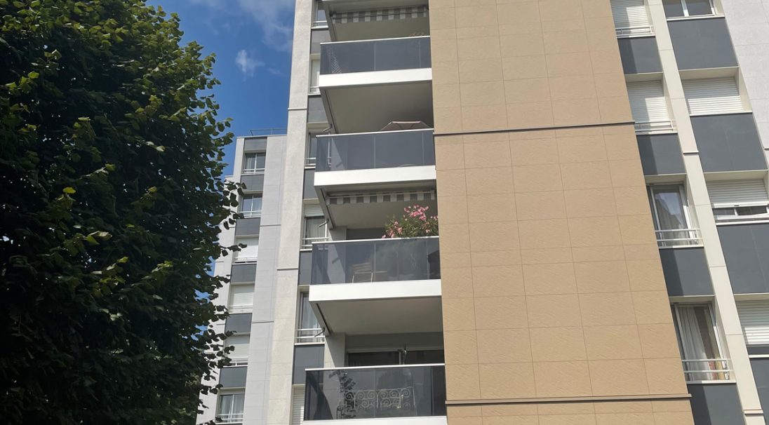 Reference example - Housing, Paris (France) - Wall cladding with backing structure (CWB). Visit our other housing completed projects.